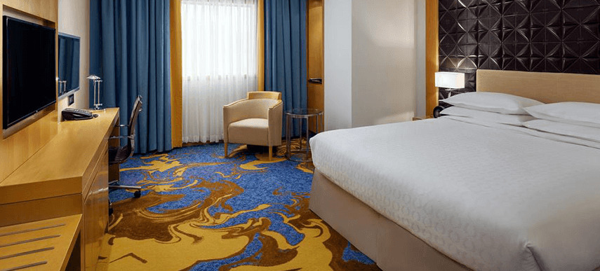 Sheraton Makkah Jabal Al Kaaba Hotel Mekka Exteriér fotografie A room at the hotel